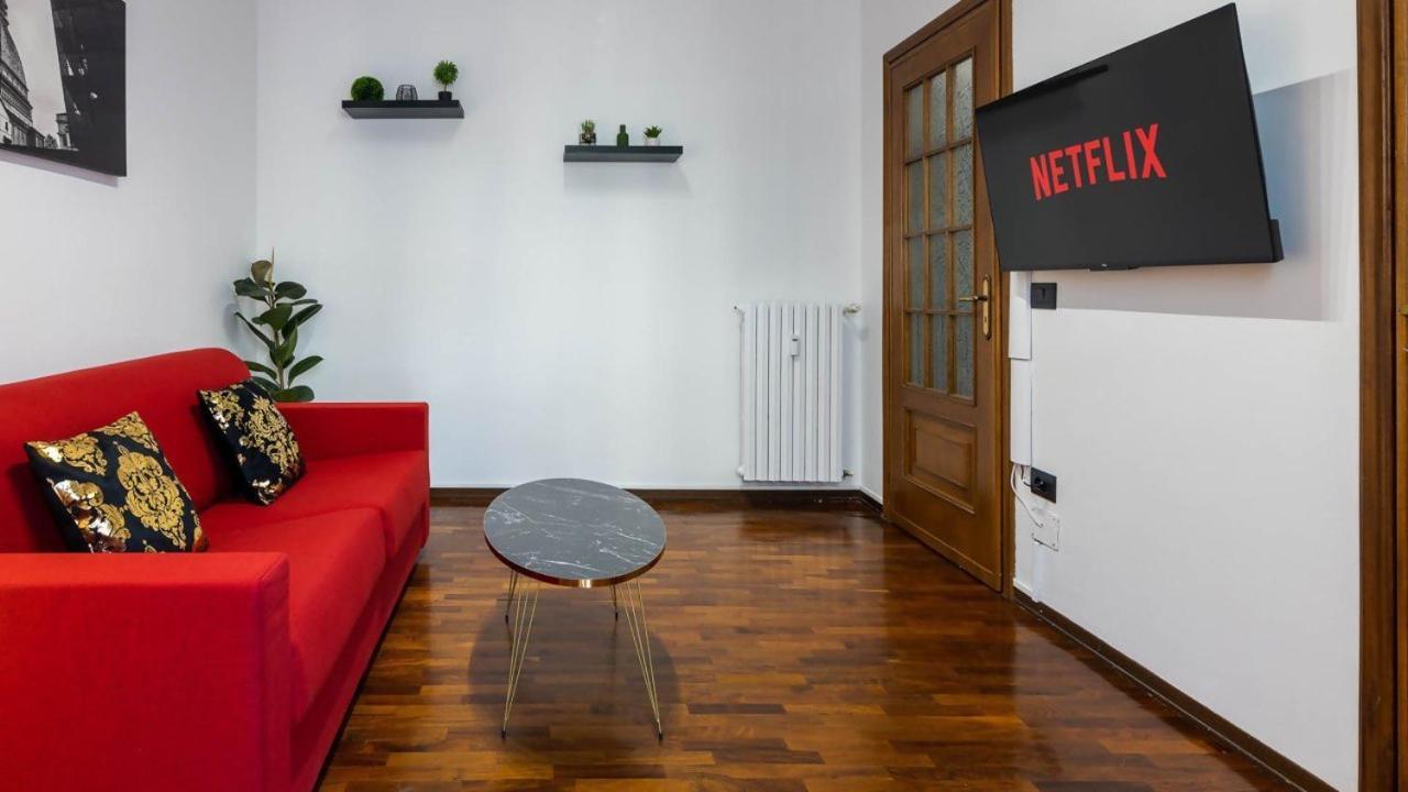 Porta Nuova Centro Elegante Suite Con Wifi 토리노 외부 사진