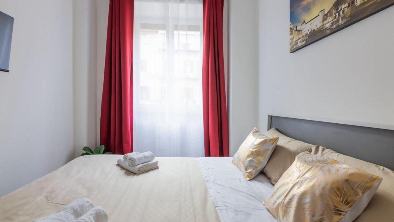 Porta Nuova Centro Elegante Suite Con Wifi 토리노 외부 사진