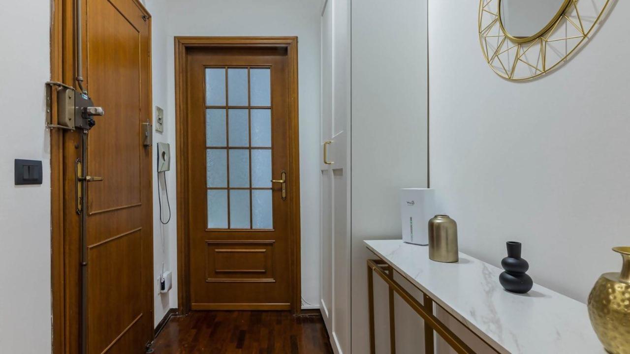 Porta Nuova Centro Elegante Suite Con Wifi 토리노 외부 사진