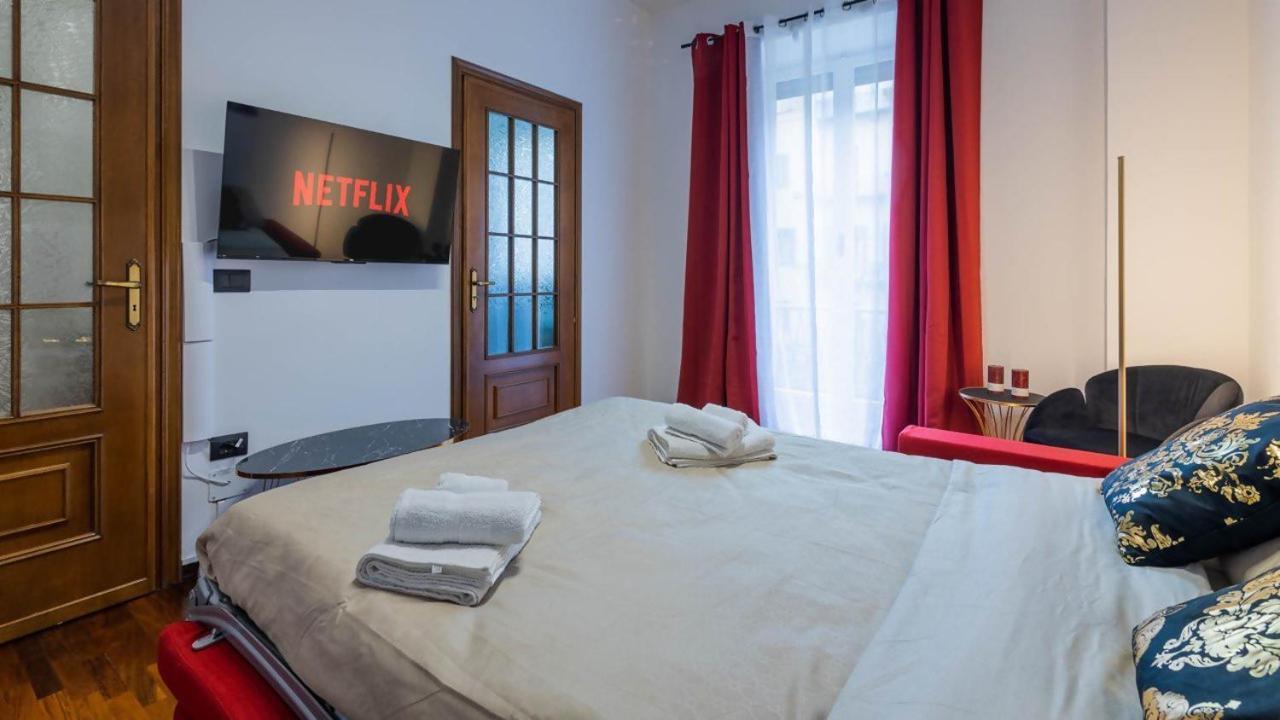 Porta Nuova Centro Elegante Suite Con Wifi 토리노 외부 사진