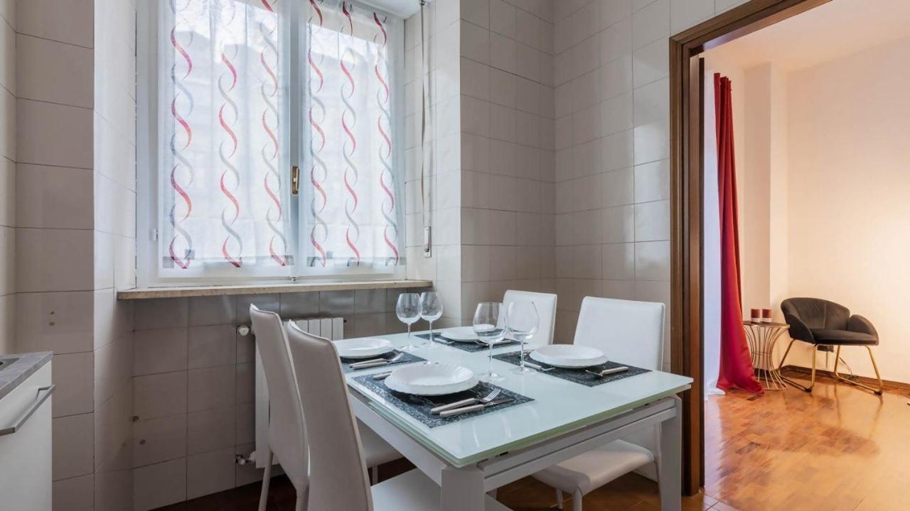 Porta Nuova Centro Elegante Suite Con Wifi 토리노 외부 사진