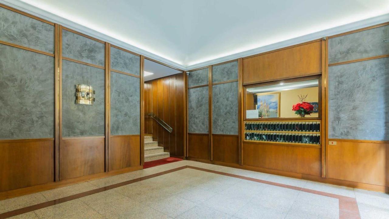 Porta Nuova Centro Elegante Suite Con Wifi 토리노 외부 사진