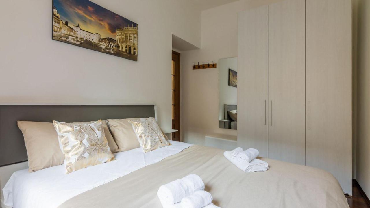 Porta Nuova Centro Elegante Suite Con Wifi 토리노 외부 사진