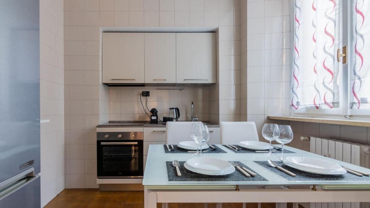 Porta Nuova Centro Elegante Suite Con Wifi 토리노 외부 사진